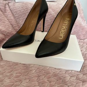 Calvin Klein Brady Pump